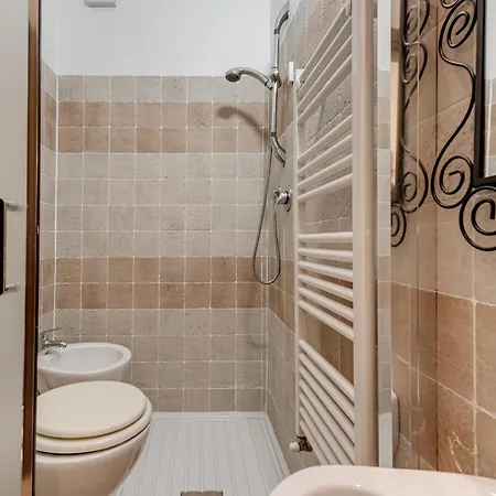 Apartment Little 2 Alle Porte Di San Frediano
